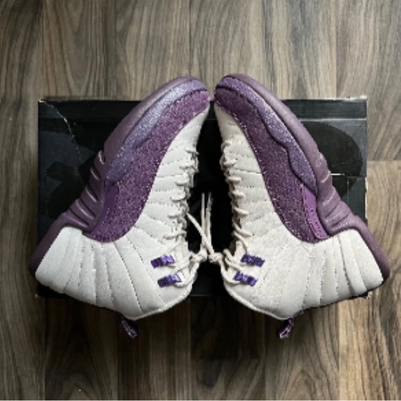 2018
Jordan Retro 12  GS 'Desert Sand - Picture 5 of 9